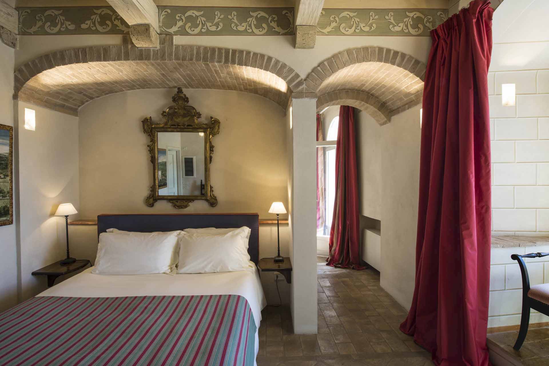 castello di velona resort, thermal spa & winery Montalcino 00017